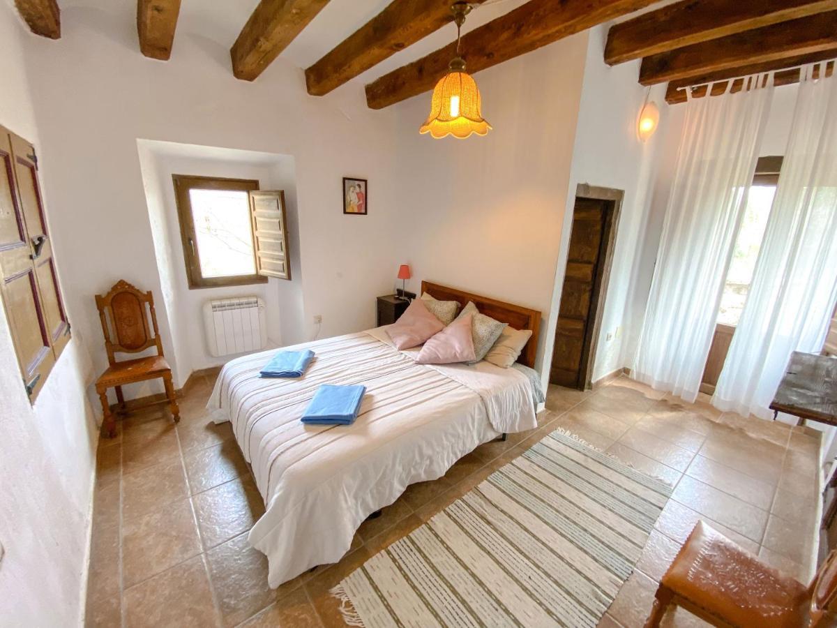 Casa Rural Sant Petrus De Madrona Pinell de Solsones Екстериор снимка