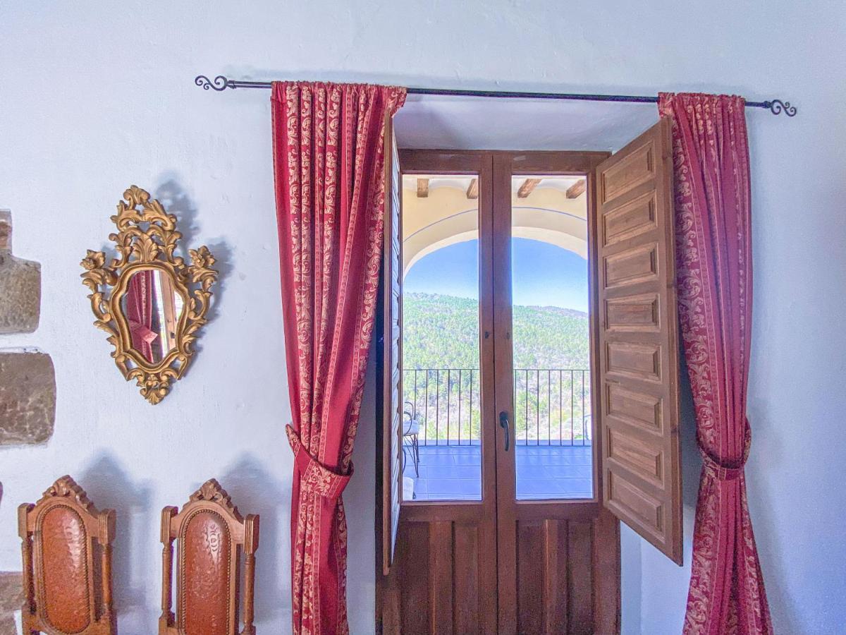 Casa Rural Sant Petrus De Madrona Pinell de Solsones Екстериор снимка