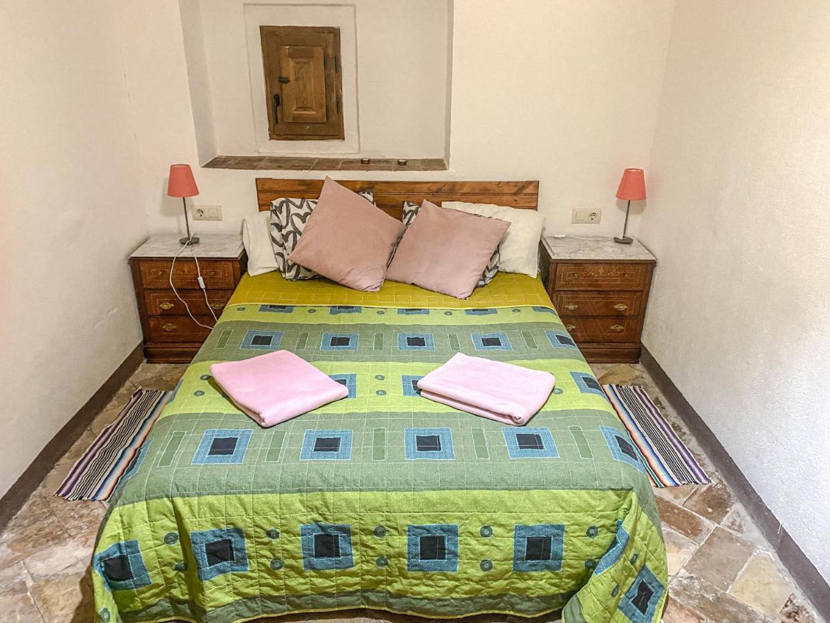 Casa Rural Sant Petrus De Madrona Pinell de Solsones Екстериор снимка